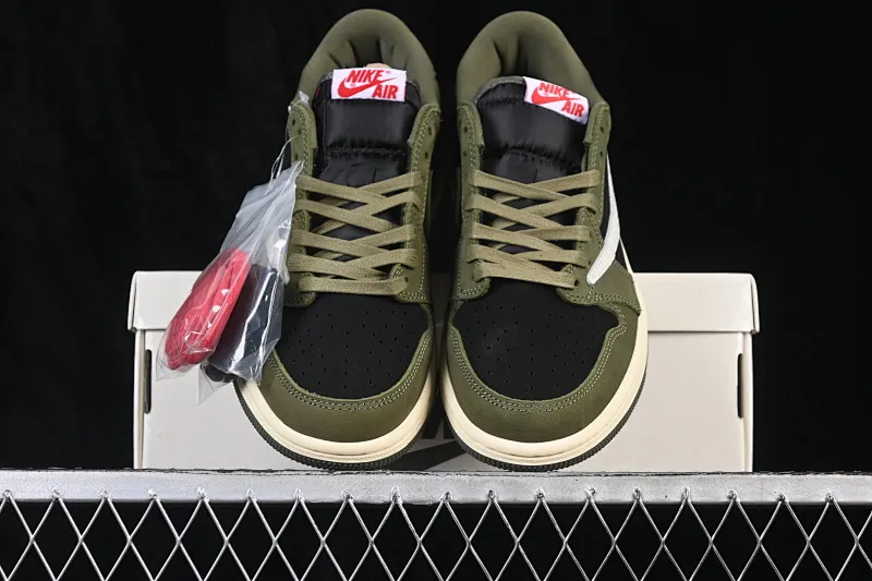 All categories Air Jordan Jordan series basketball shoes Air Jordan 1 Low ZG version Travis Scott x Air Jordan 1 Low OG AJ1 Joe 1 undercut low top full head layer DM7866-002